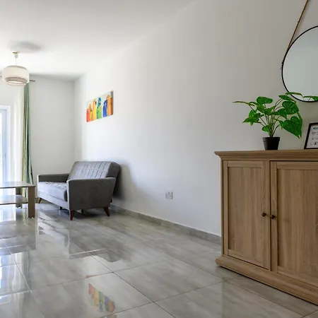 F5 1, Private Double With Private Bathroom And Balcony In Shared Flat *